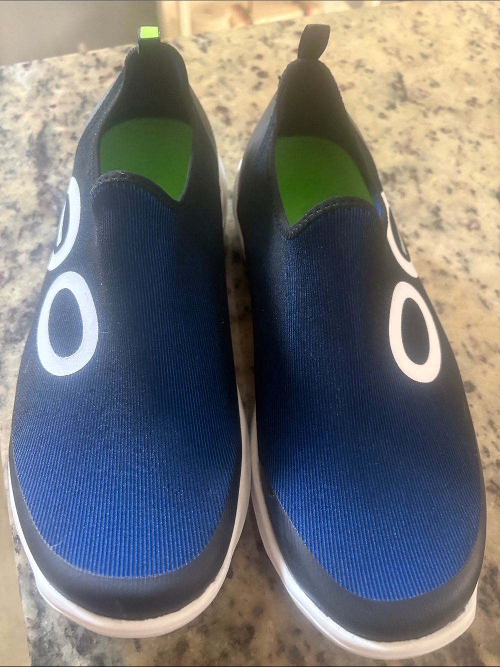 OOFOS Slip-On Athletic Shoes in Navy Blue Size 11.5